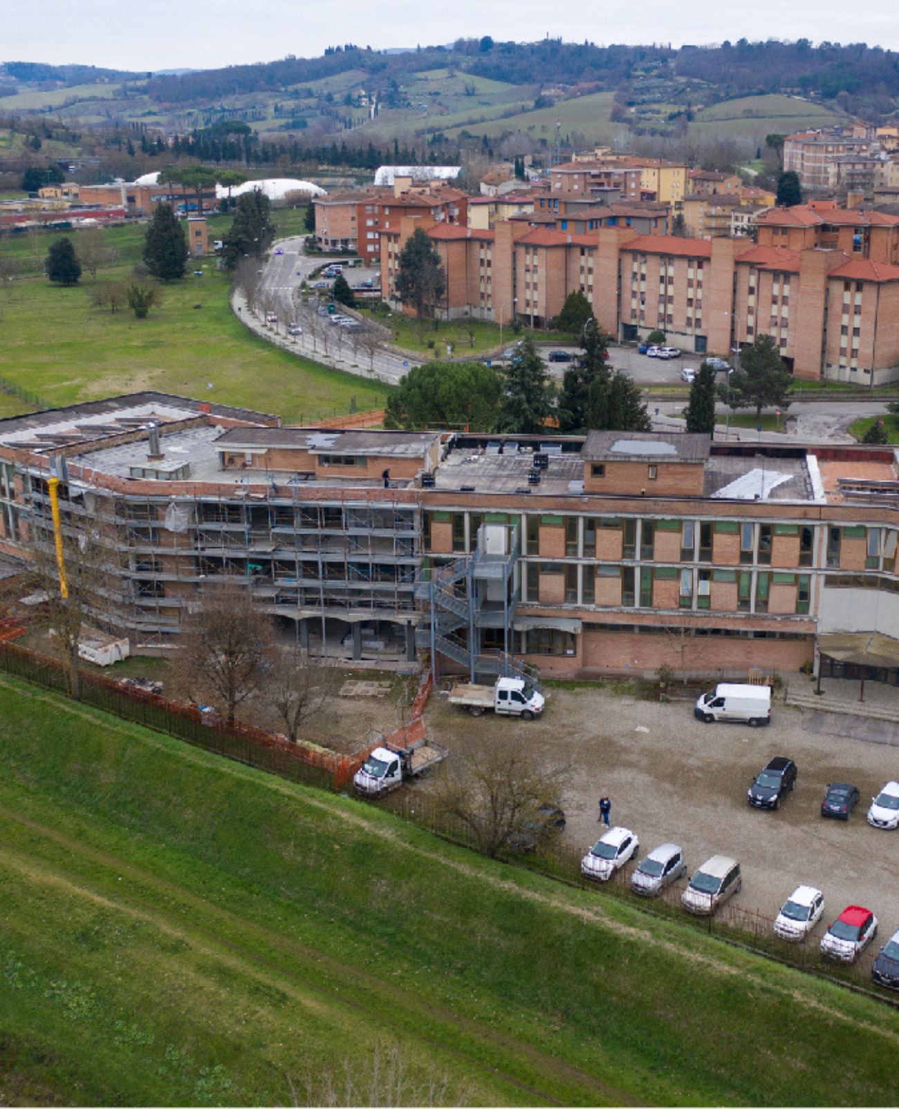 Scuole medie di Poggibonsi — Poggibonsi (SI), Toscana